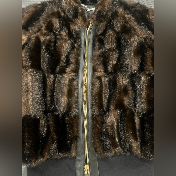 Veronica Beard Faux Fur Jacket - Picture 3 of 6